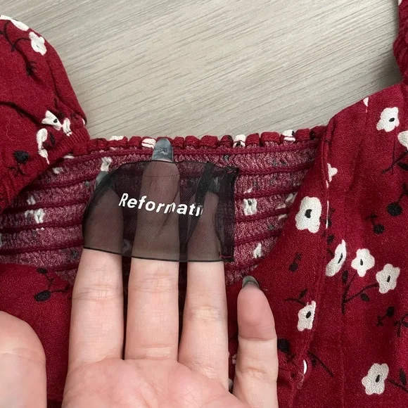Reformation Red Floral Scrunch Top - Picture 4 of 4